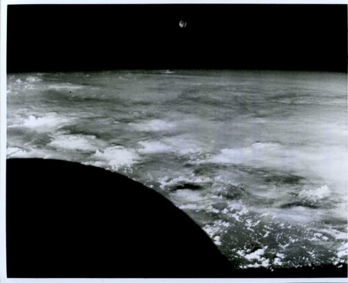 Gemini 7, View of the moon (65-H-2347)