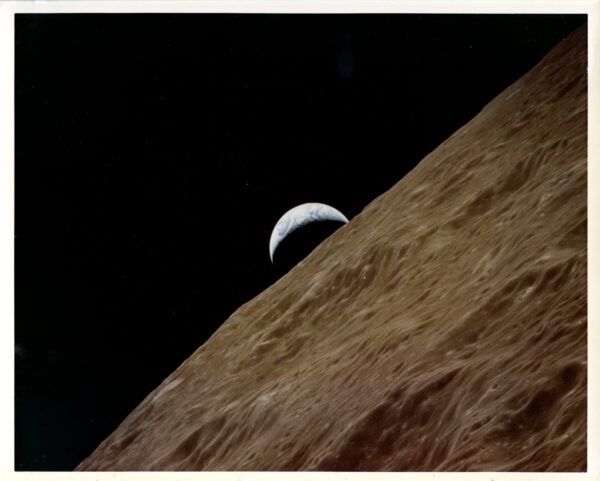 Apollo 17, Croissant de Terre (72-H-1631)