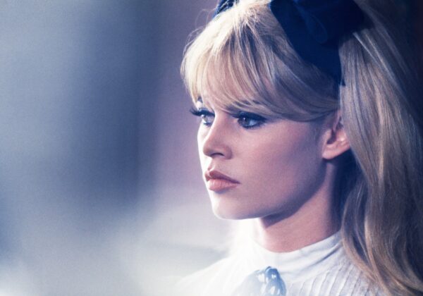 Brigitte Bardot, Profil au bandeau - 2, 1965