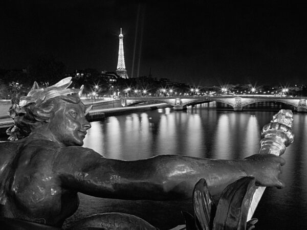 Pont des Invalides - Paris de nuit